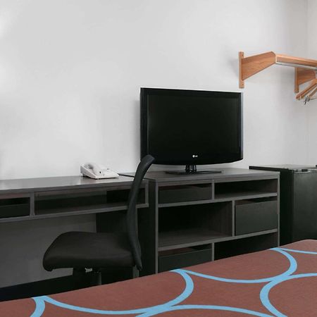 מלון Super 8 By Wyndham Grapevine/Dfw Airport Northwest מראה חיצוני תמונה